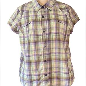 COLUMBIA Womens XSMALL Plaid Short Sleeve Omni Shade Vented Zip Pocket Shirt nwt